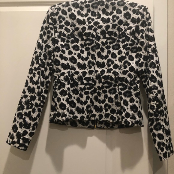 CALVIN KLEIN NWOT BLAZER SIZE:4 LEOPARD 🐆 PRINT LS Size:4 - Picture 8 of 8
